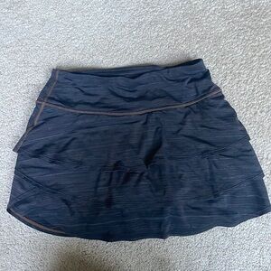 Athleta skort size small in good condition.